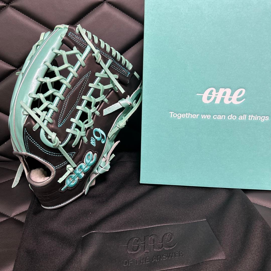 ONE 硬式用　柳田悠岐 2023 SEASON LIMITED EDITION