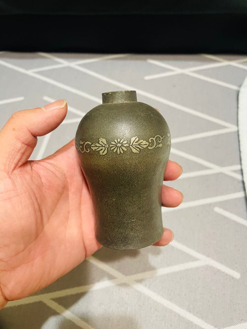 锡器古いです