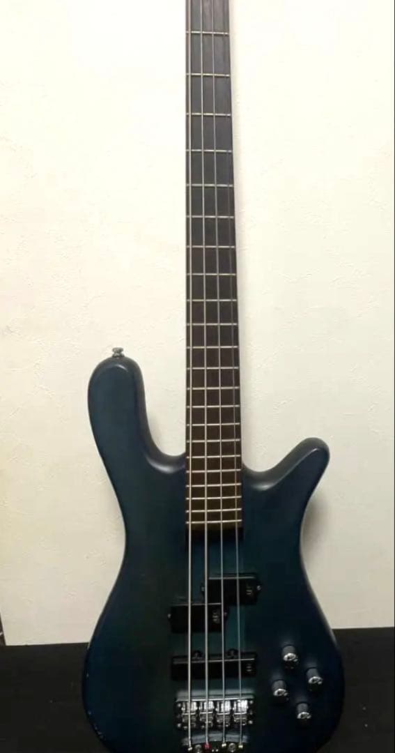 エレキベース Warwick ストリーマー