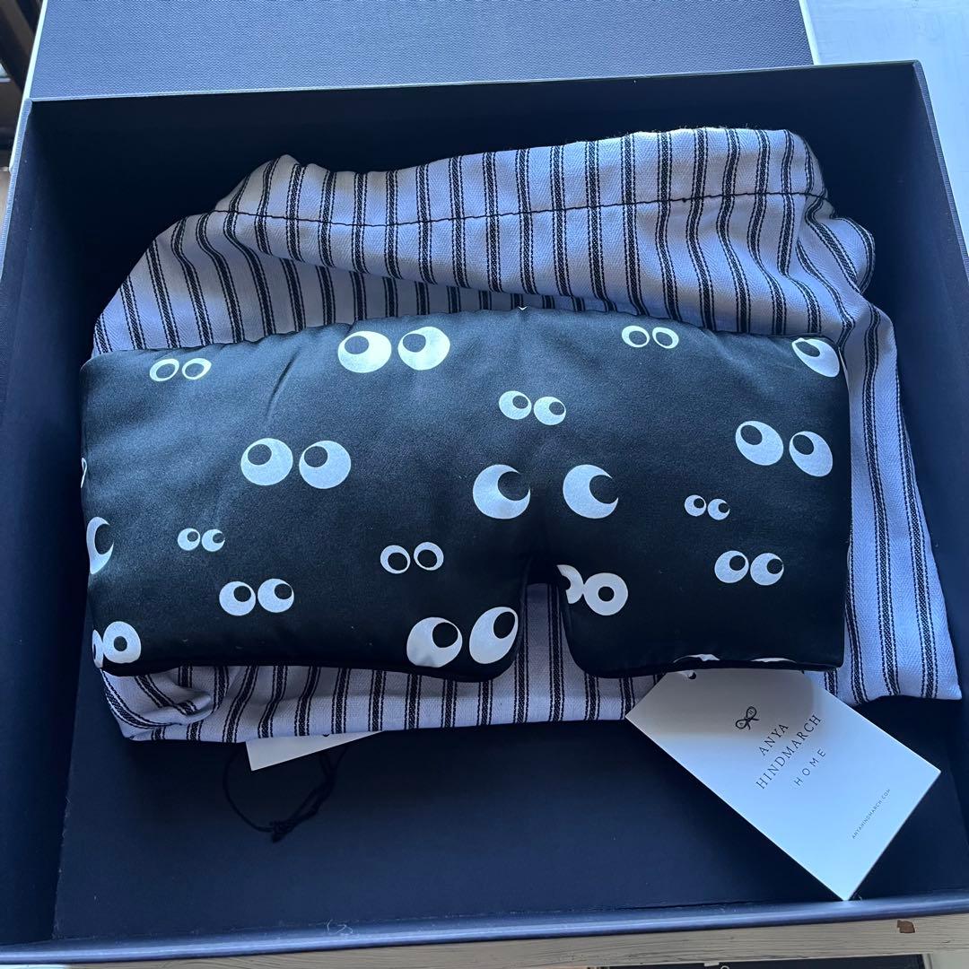 新品2.4万　ANYA HINDMARCH アイマスク Eyes