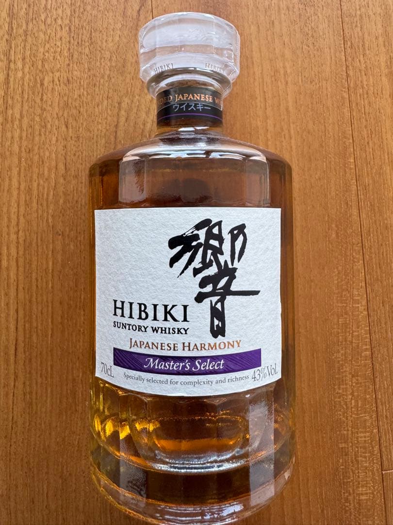 響HibikiJapaneseHarmonyMaster'sSelect70cl