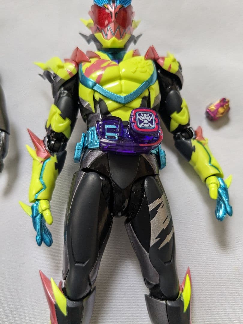 おまけ付き 仮面ライダーリバイス ジャックリバイス サンダーゲイル