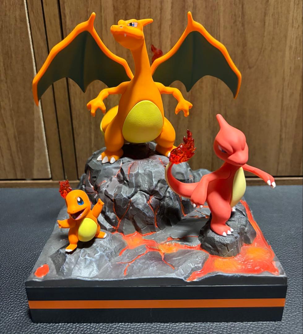 ポケモン フィギュア リザードン リザード ヒトカゲ 一族 新品未使用