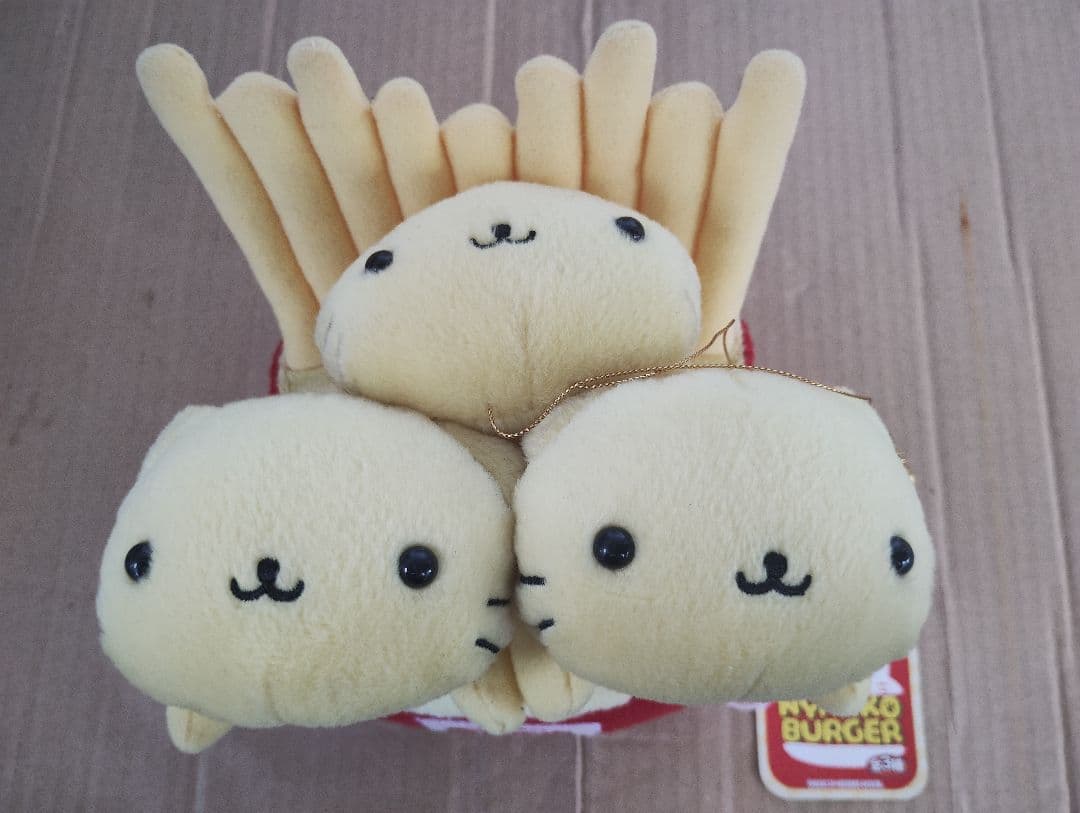 にゃんにゃんにゃんこ　にゃんこバーガー　ぬいぐるみ　サンエックス