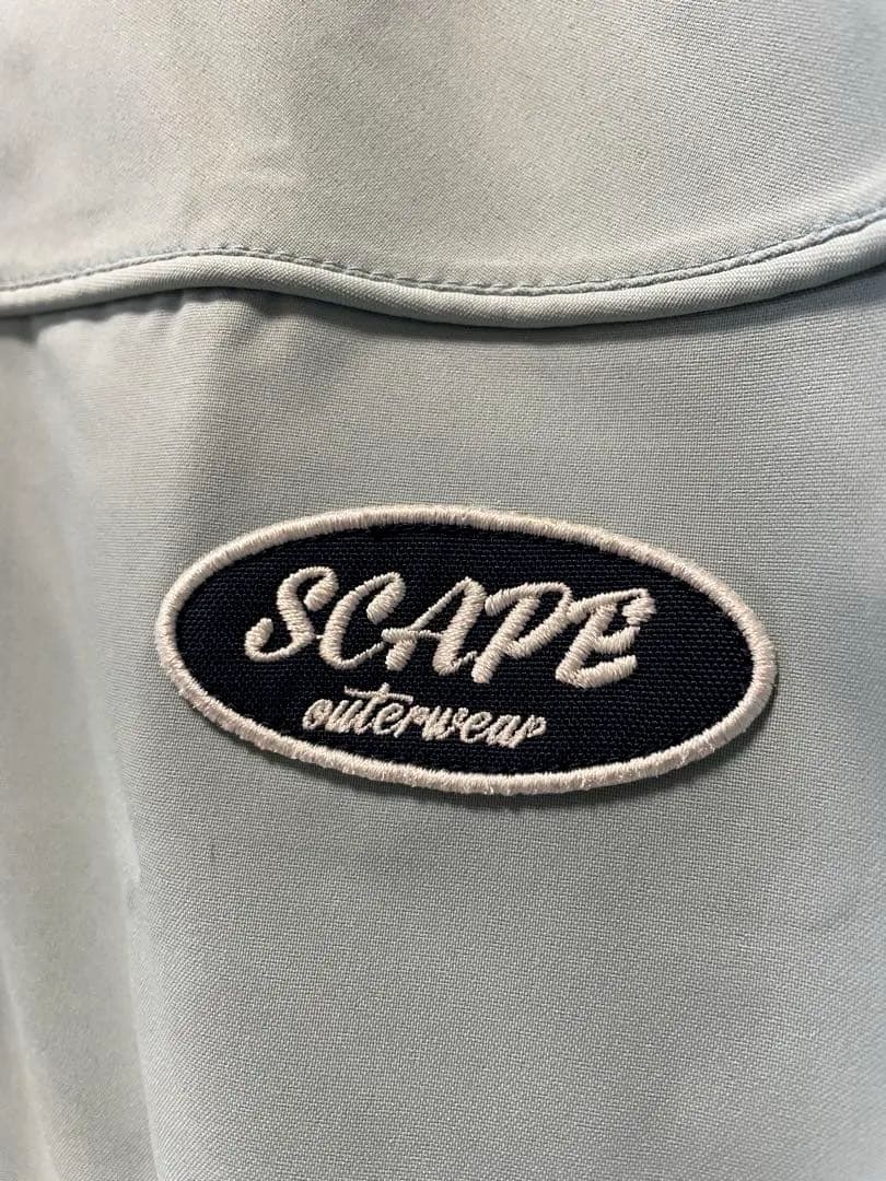 超美品 SCAPE エスケープ スノーボード ウェア 上下セット