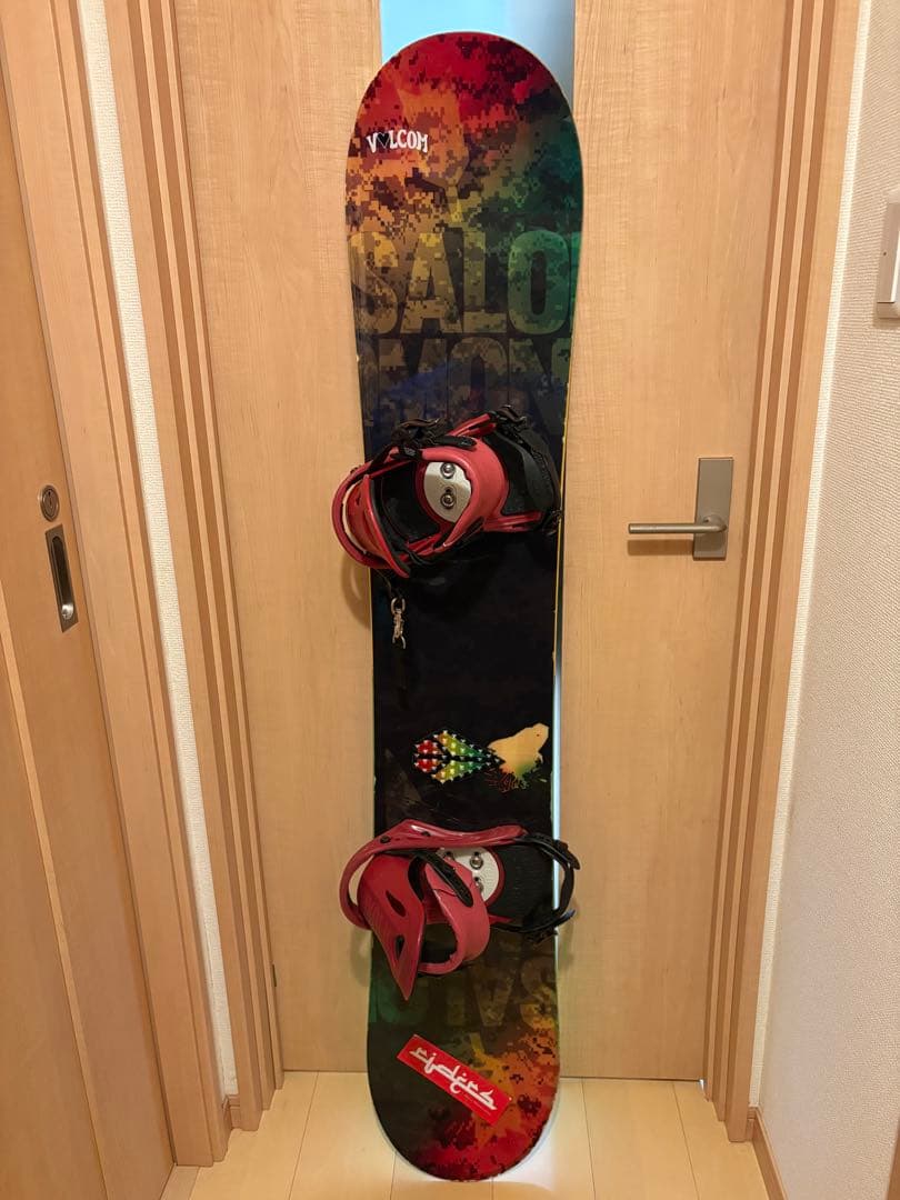 【SALOMON】サロモンスノーボード 2点セット（ボード バイン）値下げ交渉⭕️