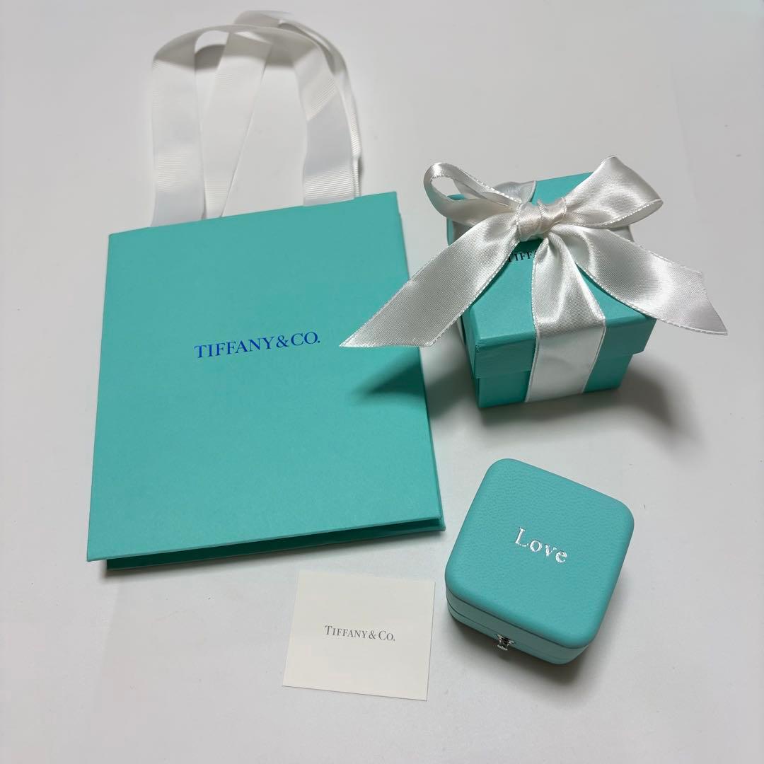 極美品　現行品　ティファニー　限定品　リングケース　空箱　ラブ　LOVE　最新