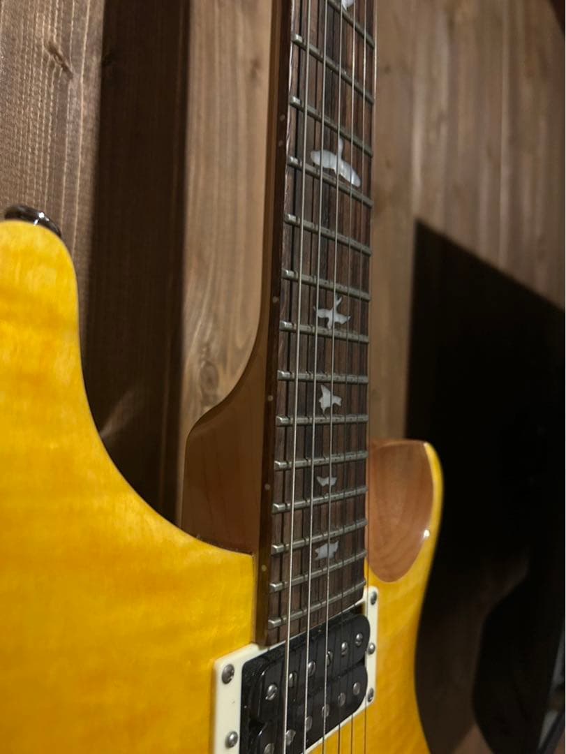 PRS SE Custom 22 Semi-Hollow イエロー