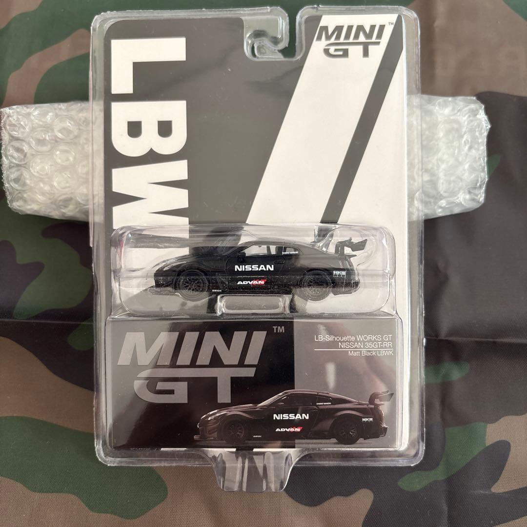MiNiGT LBシルエットワークス　35GT-RR matte black