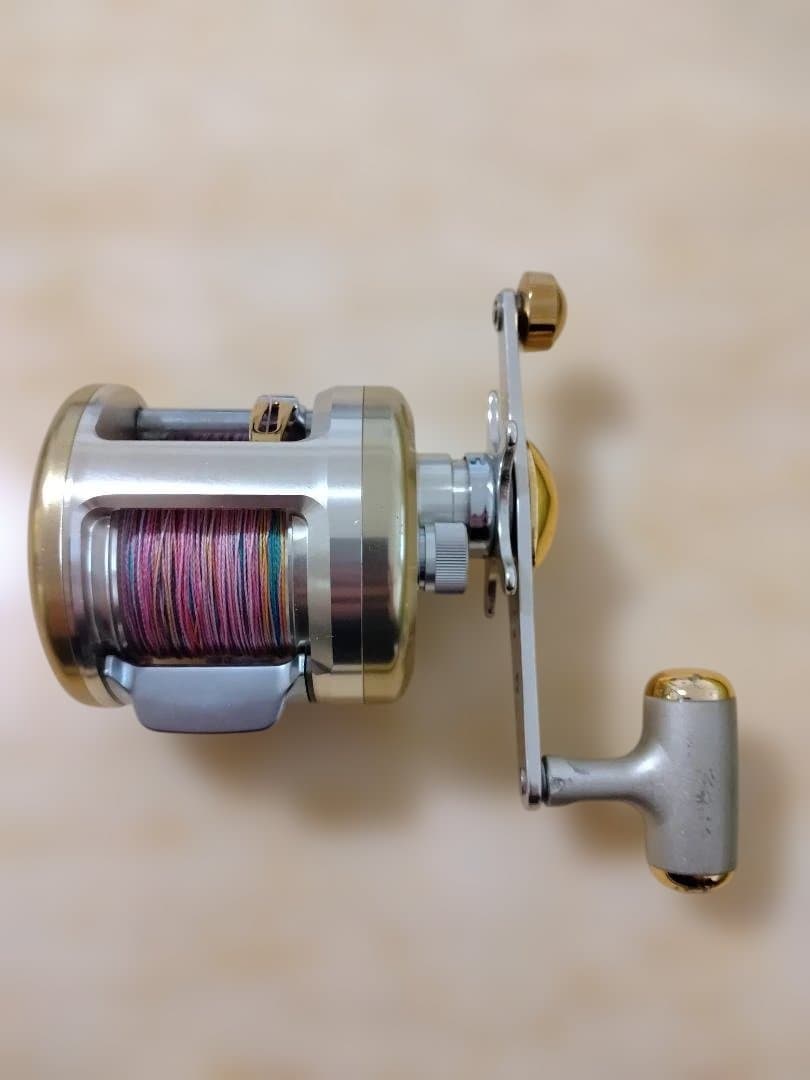 DAIWA　ダイワ　ミリオネア CV-Z 250F