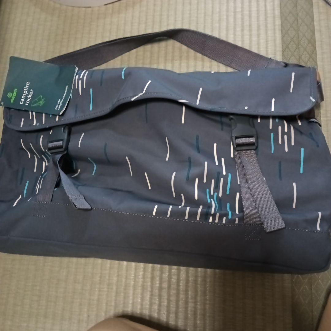 新品　evrgrn ロッキングチェアCampfire rocker キャンプ椅子