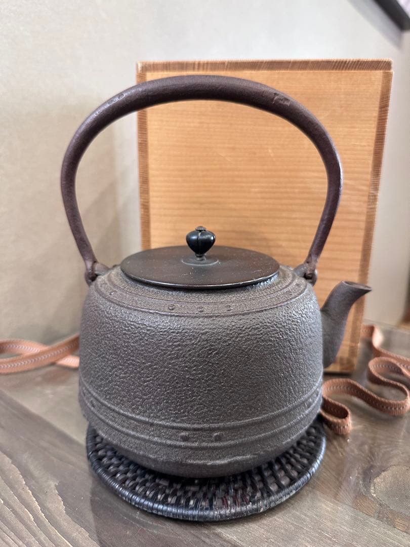 煎茶道具　正寿堂造 萬代屋　鉄瓶　鐵瓶　鉄釜　木箱あり