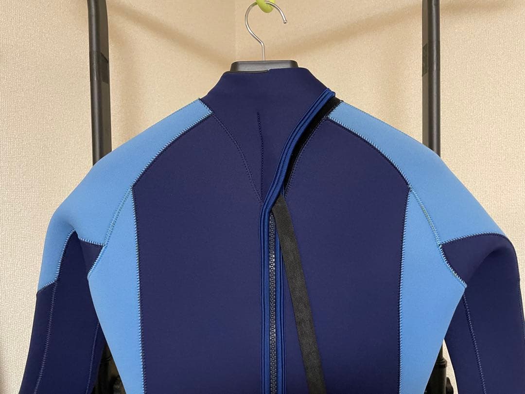 World Dive ウェットスーツ ネイビー　⭐︎軽器材も追加可能！