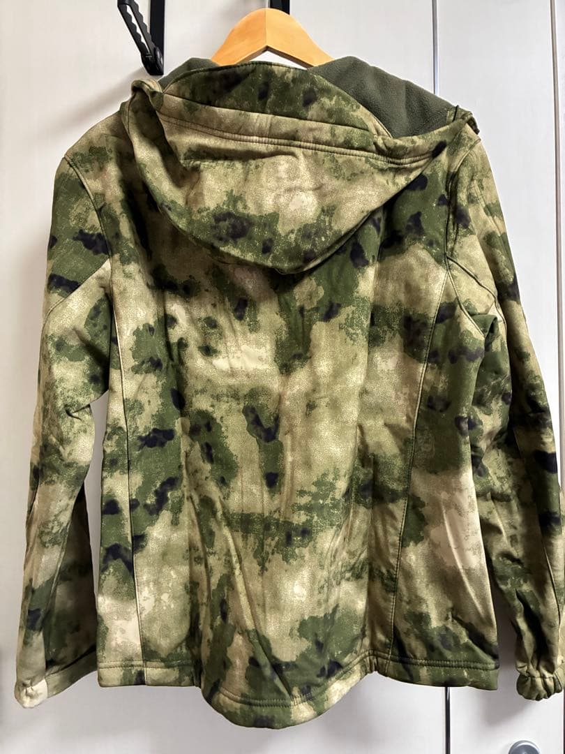未使用保管品ロシア軍北朝鮮軍仕様迷彩ソフトシェルジャケット軽量堅牢極暖お洒落です
