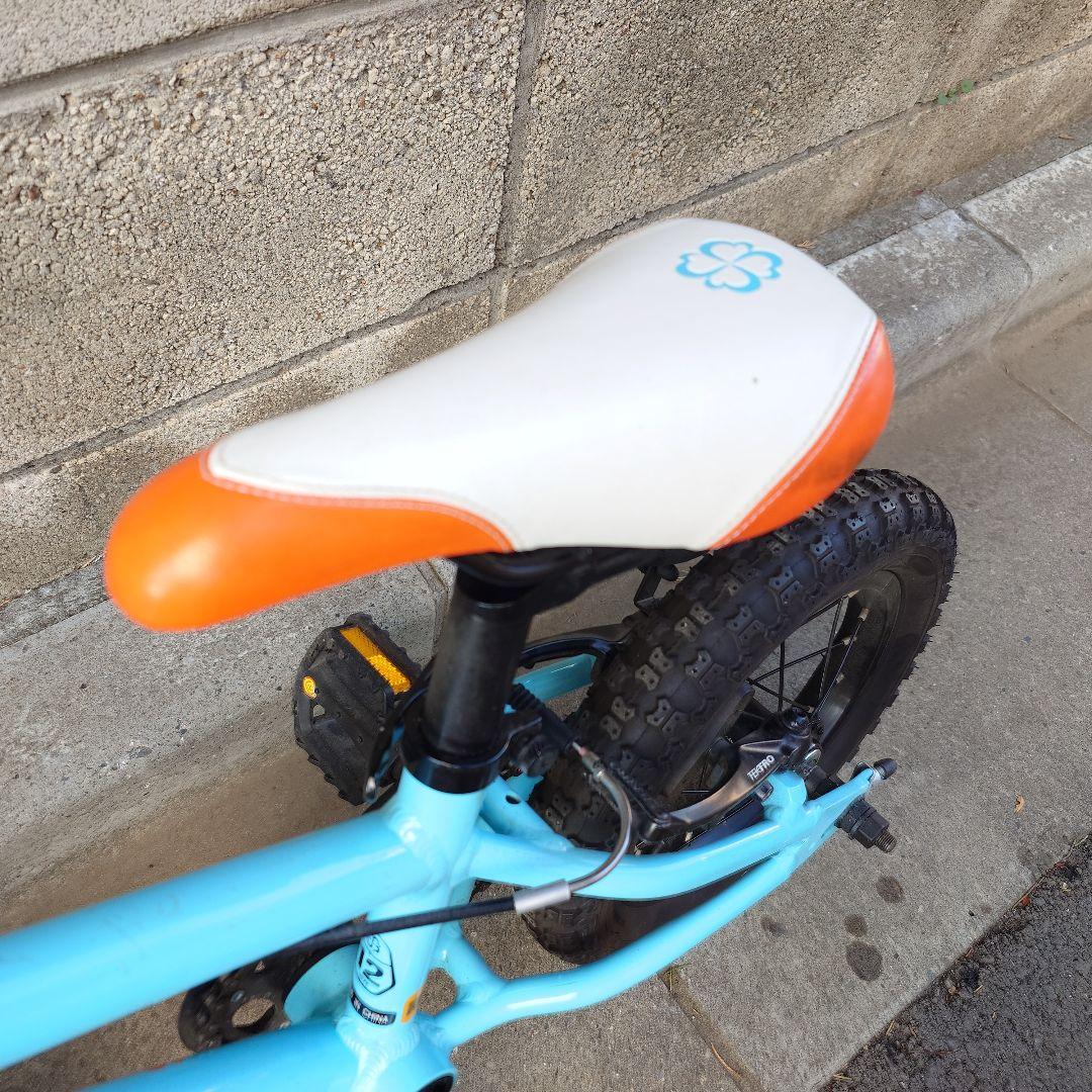 【手渡し　東京都】ヨツバサイクル　12インチ　ブルー