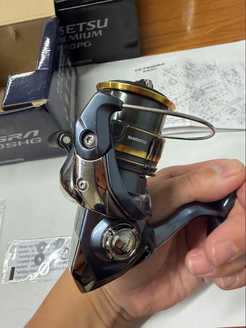 シマノ　アルテグラ　c2000 shg スピニング　リール