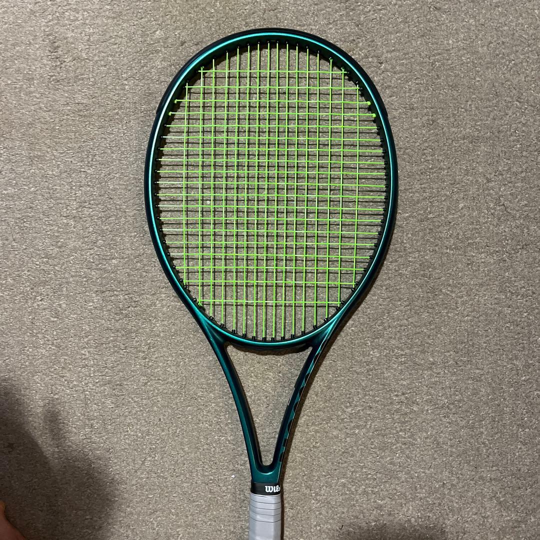 ウィルソンWilson ブレード100 V9 テニスラケット