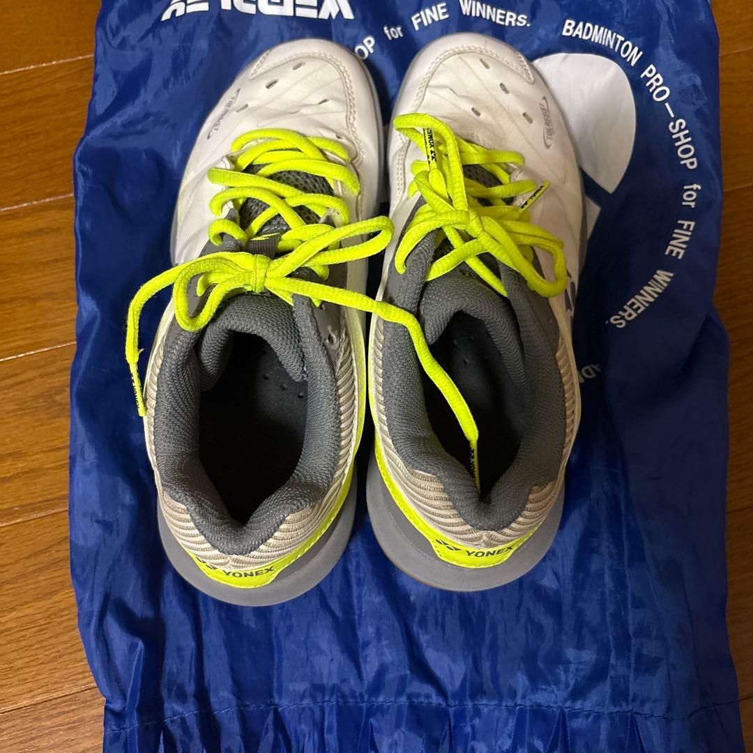 YONEX バドミントンシューズ 65 ホワイト/グレー/イエロー