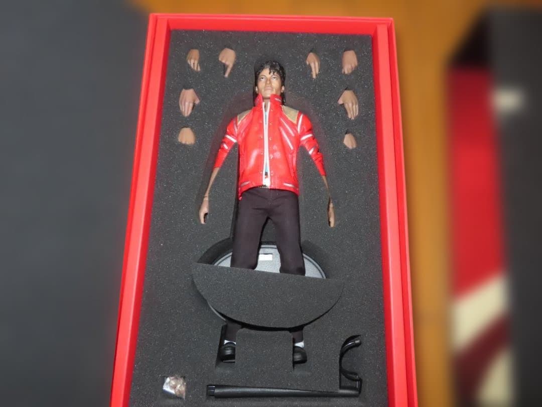 マイケル・ジャクソン_MICHAEL _BEATIT_フィギュア　ホットトイズ