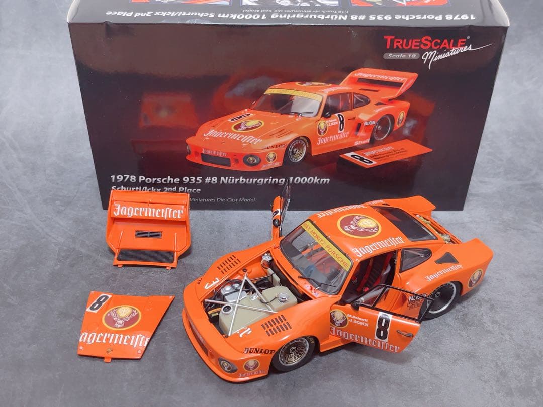 トゥルースケール 1/18 ポルシェ 935 1978