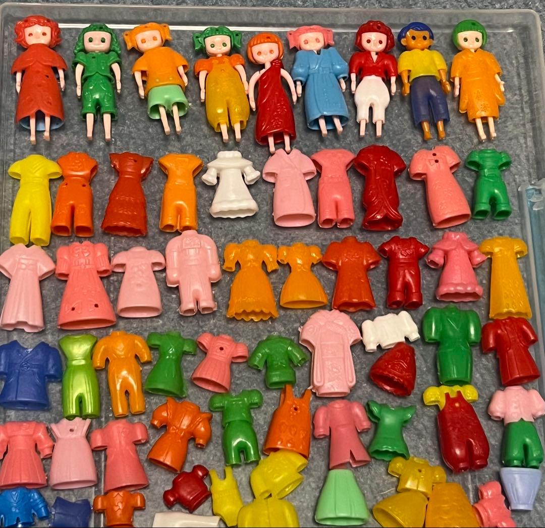 グリコおまけ　パピーちゃんと洋服と小物いろいろ