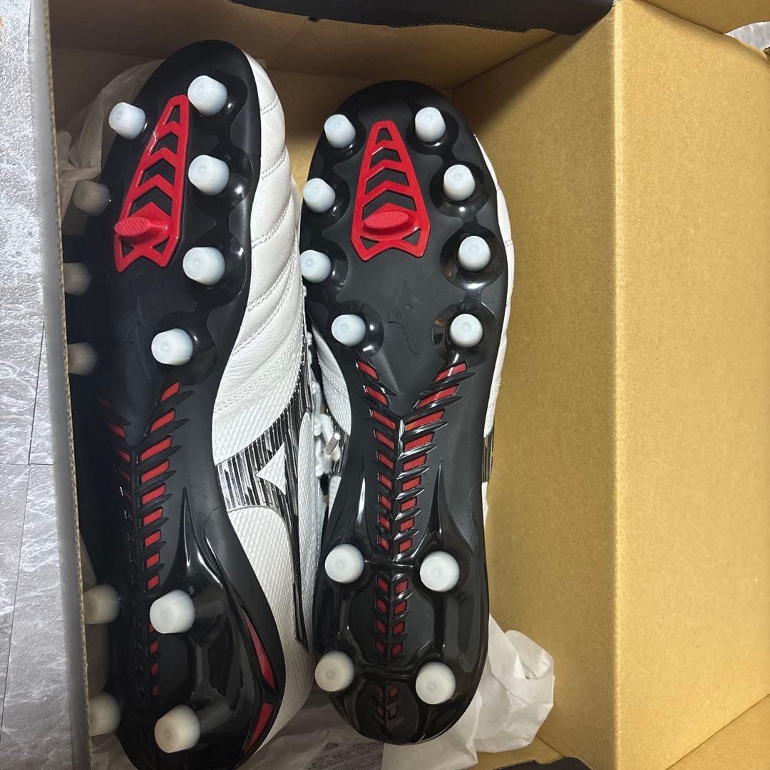新品‼️格安‼️モリレアネオ4β サッカースパイク 27.5cm