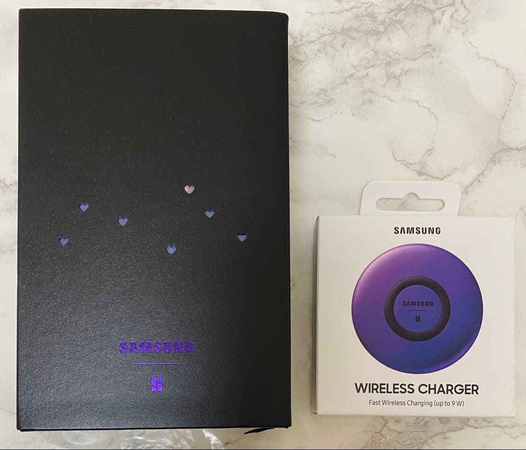 GalaxyBuds+ BTS Edition イヤホン ワイヤレスチャージャー