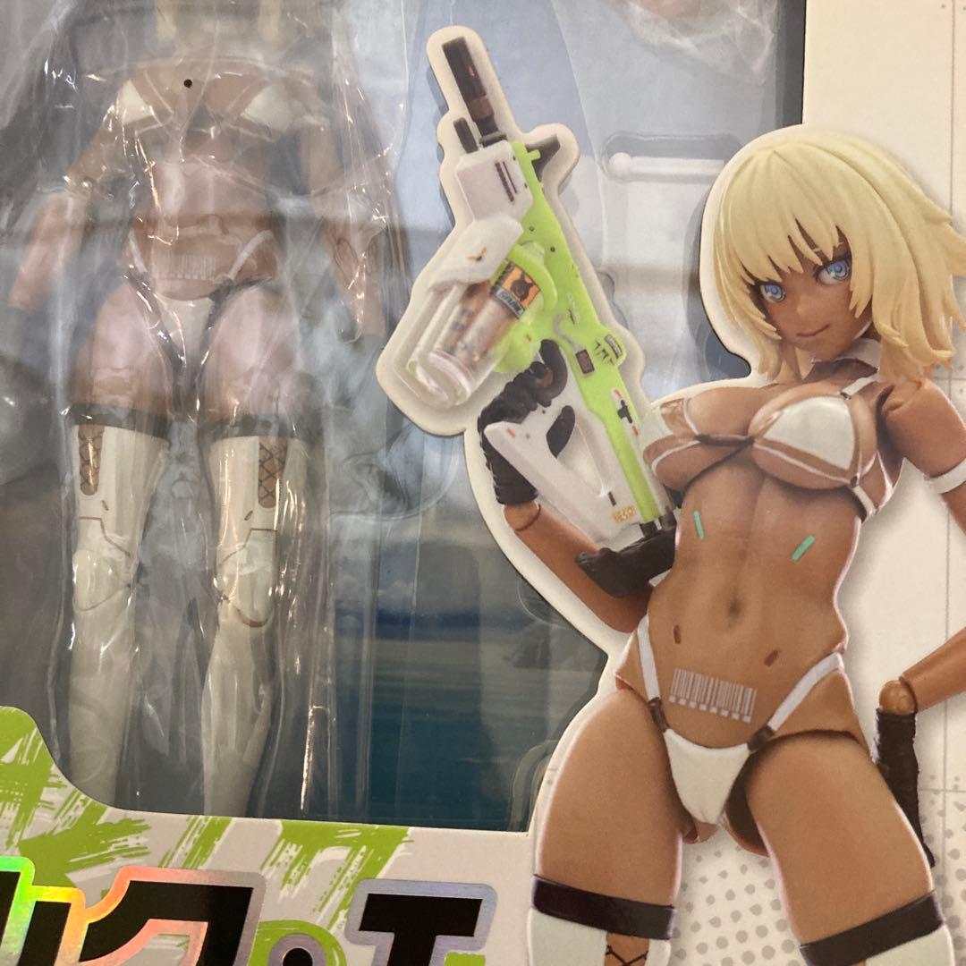TAPIGAL ミルク・T 1/12 完成品アクションフィギュア＆組み立てキット