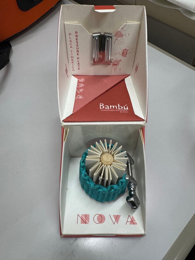 Bambú バリトンサックス用リガチャー