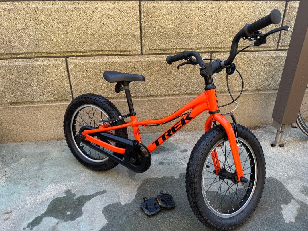新学期セール16インチ子供車 キッズバイク　MTBトレック Precaliber