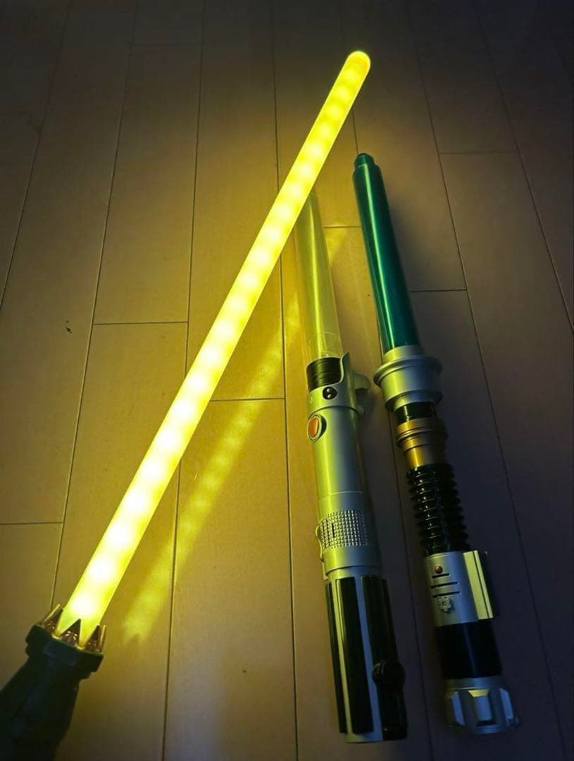 スターウォーズ ライトセーバー&カイバークリスタル