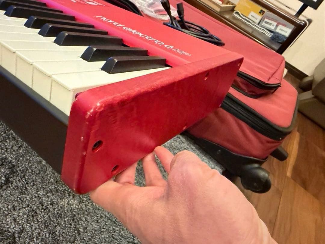 Clavia Nord Electro 6 HP ケース付
