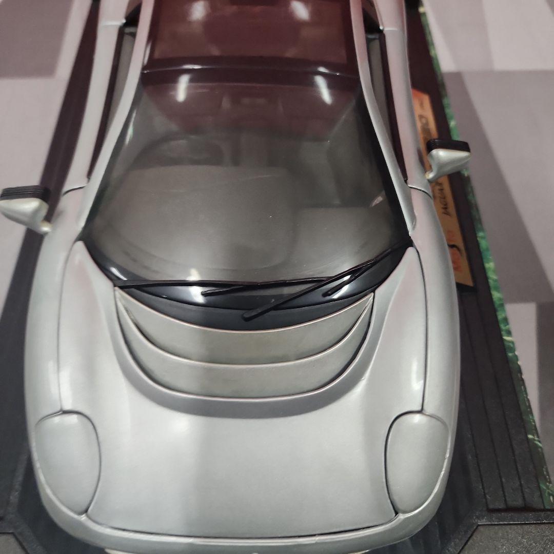 ミニカー Maisto JAGUAR XJ220 1992 1:12