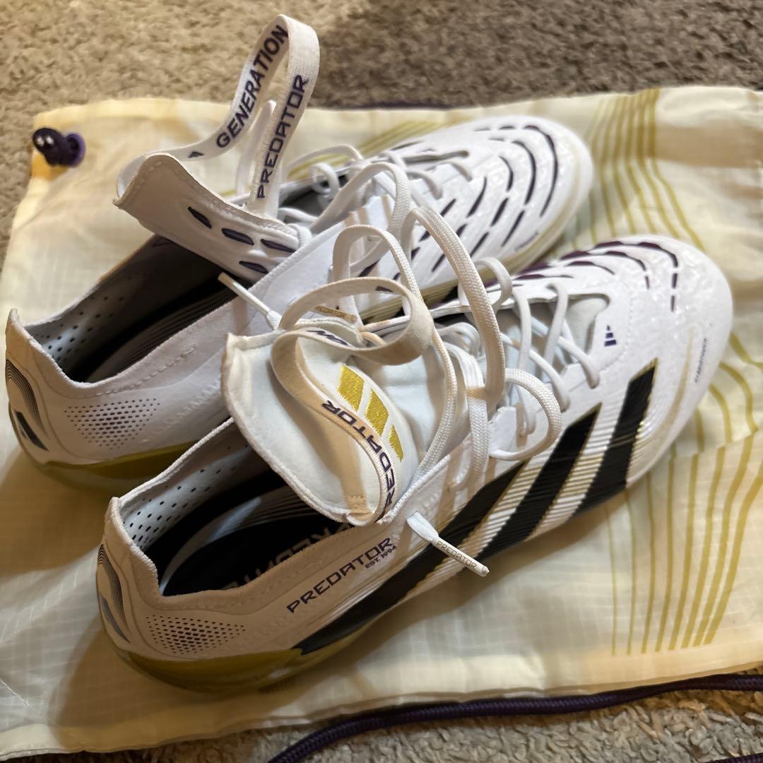 プレデター　adidas