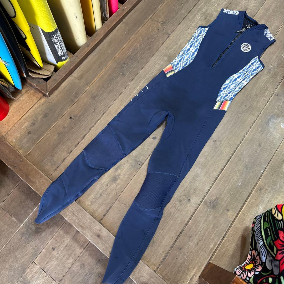 Rip Curl リップカールネイビー ロングスリーブウェットスーツ　USED
