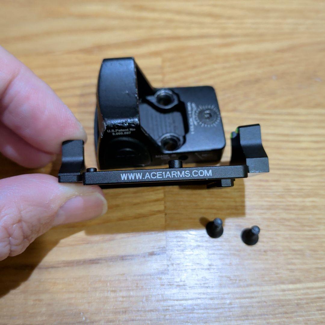 GLOCK 18C ガスブロ＋レプリカドットサイト＋マウント付き
