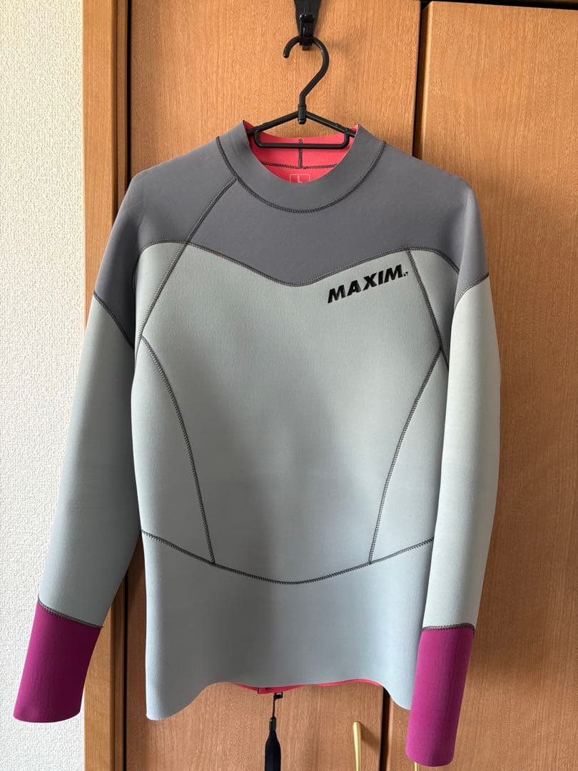 YUK33 MAXIM（マキシム）ウエットスーツ　長袖タッパー