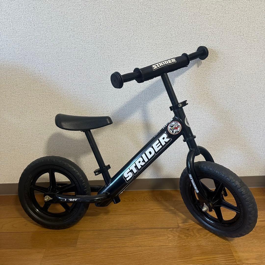 STRIDER スポーツモデル　バランスバイク ブラック12インチ