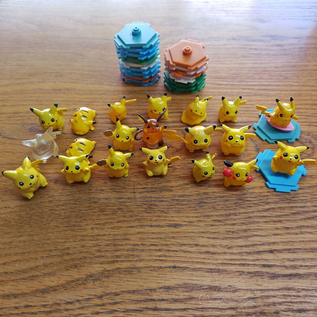 当時品　ガチャポン　ピカチュウ フィギュア 20体セット