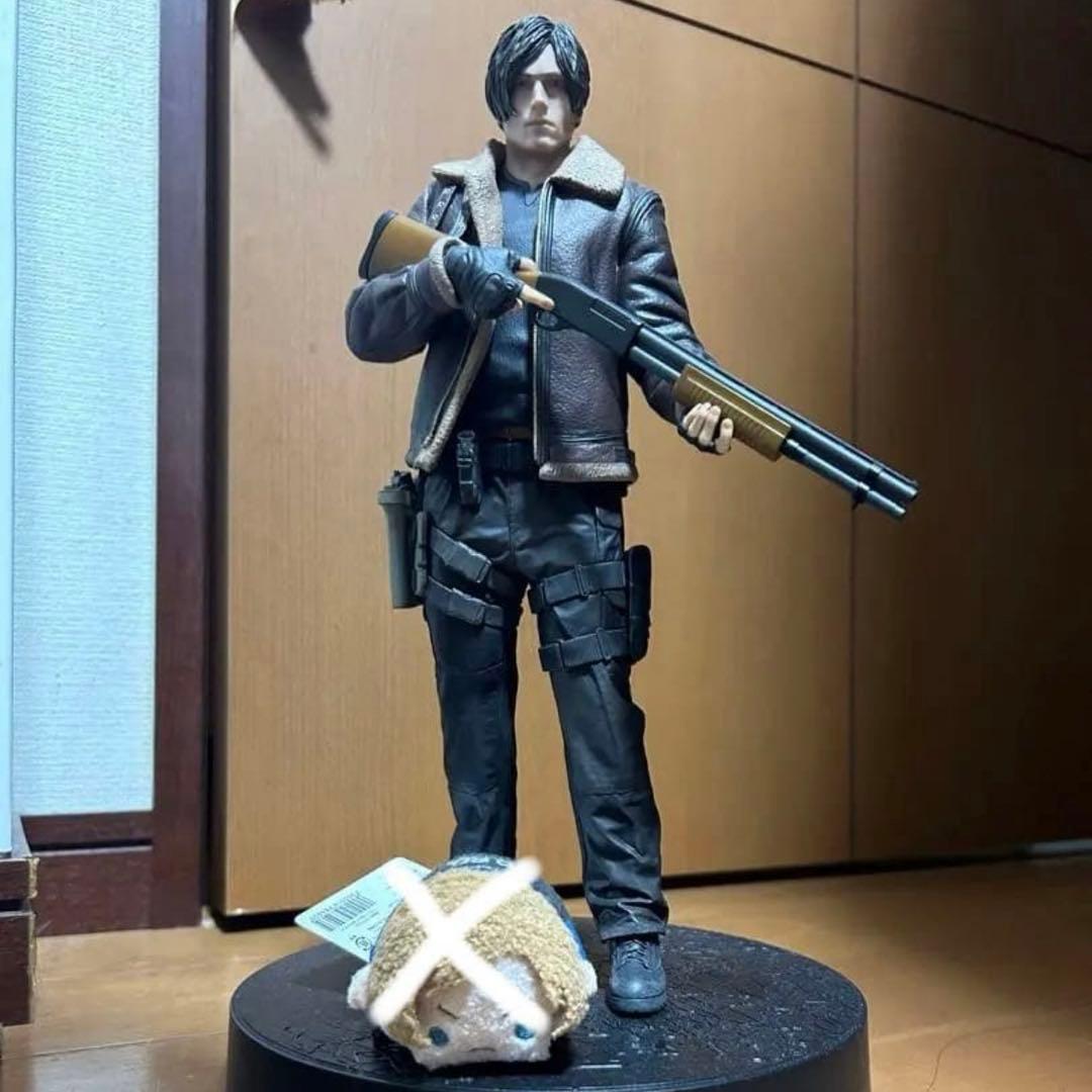 バイオハザード　レオン　フィギュア　biohazard RE4