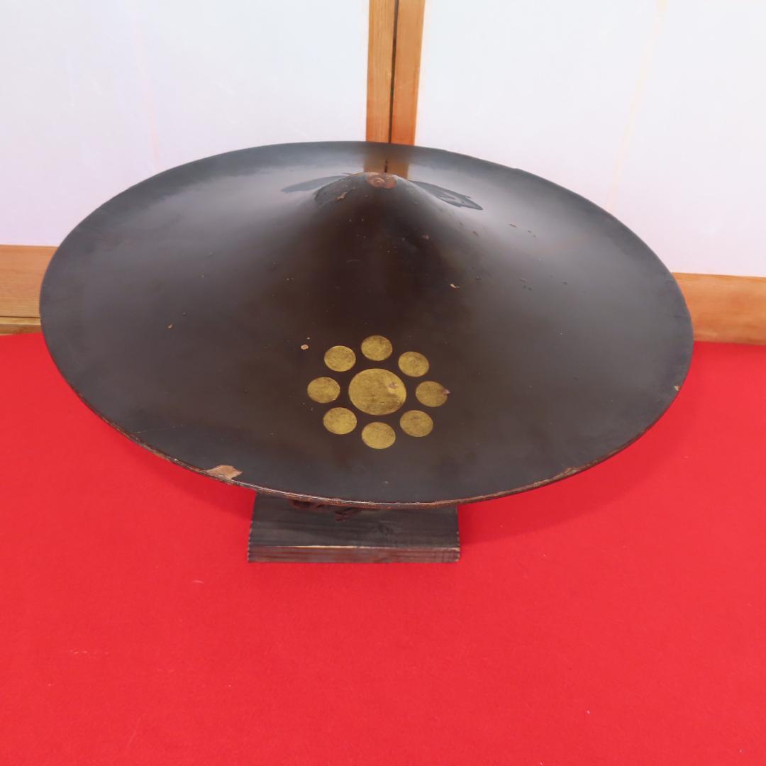 ほぼ無補修のオリジナル状態の陣笠（平陣笠・木製）