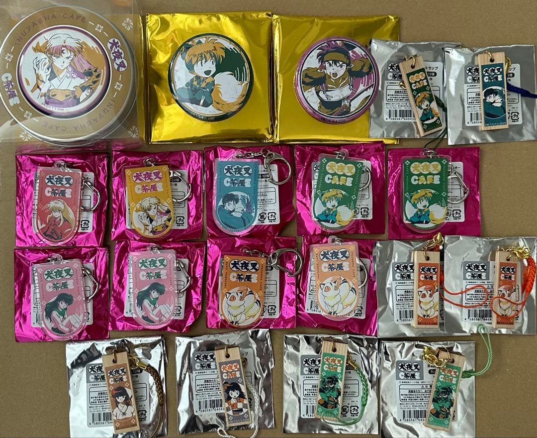【希少品】犬夜叉　缶バッジ　キーホルダー　ストラップ　まとめ売り