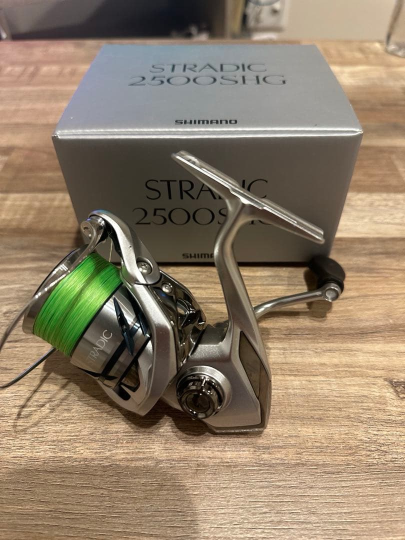 シマノ　23ストラディック2500shg