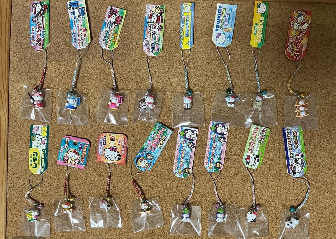 ご当地ハローキティ ストラップ 62個セット