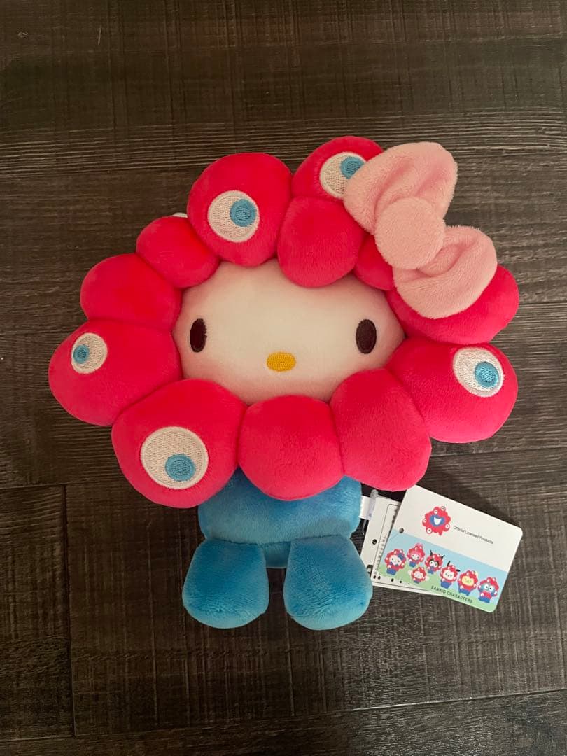 ミャクミャク　ハローキティ ぬいぐるみ M