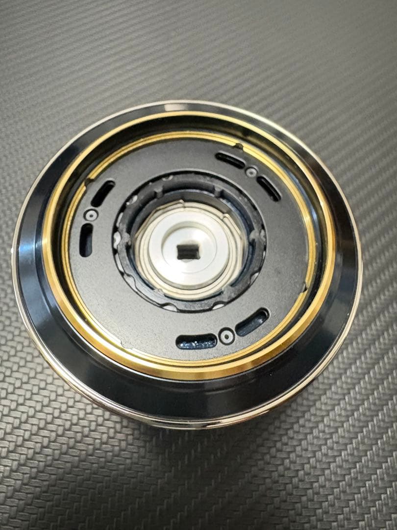 【新品未使用】25SALTIGA 14000 スプール+ドラグノブ