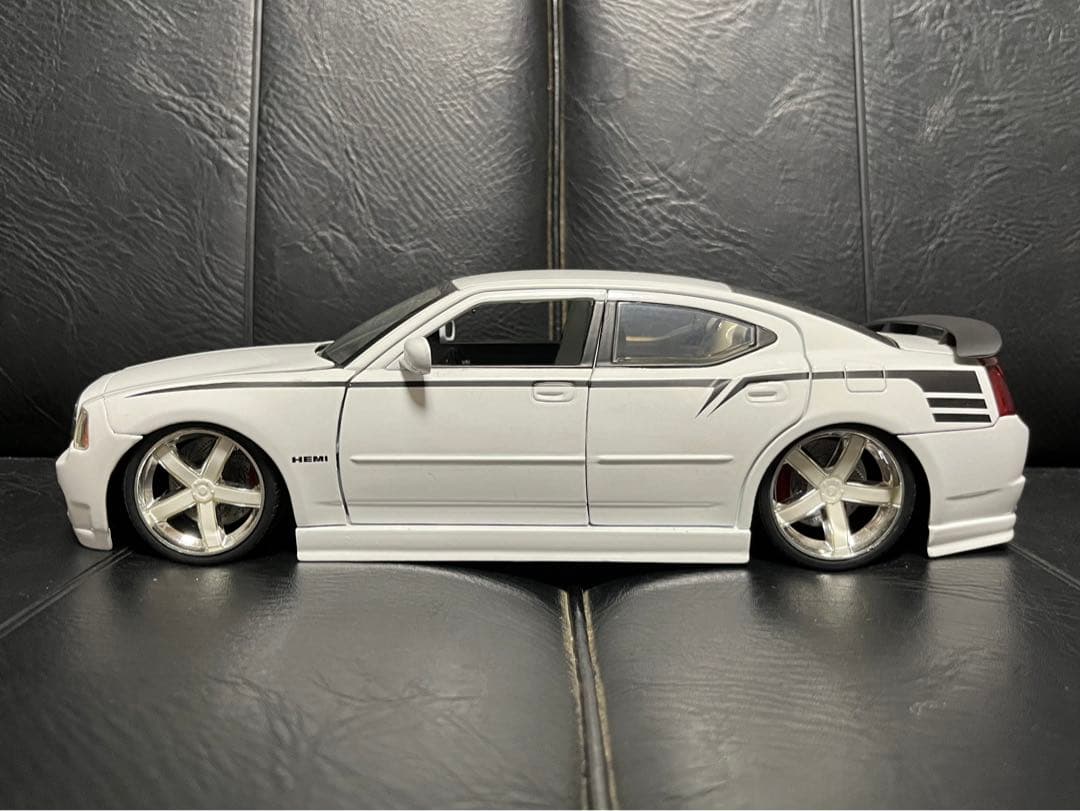 やんつけ　ダッジ チャージャー DODGE CHARGER 1/18
