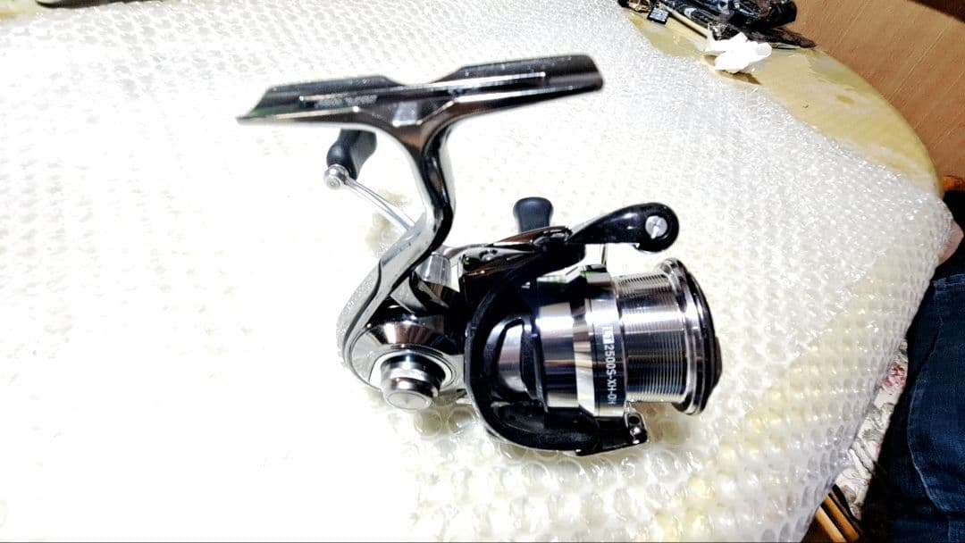 ストロ　ダイワ 18 イグジスト LT 2500S XH DH