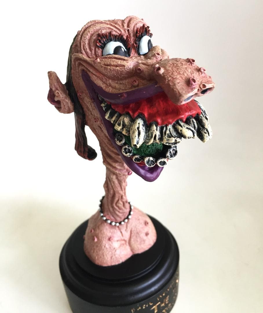 Basil Wolverton Lena the Hyena 限定 フィギュリン