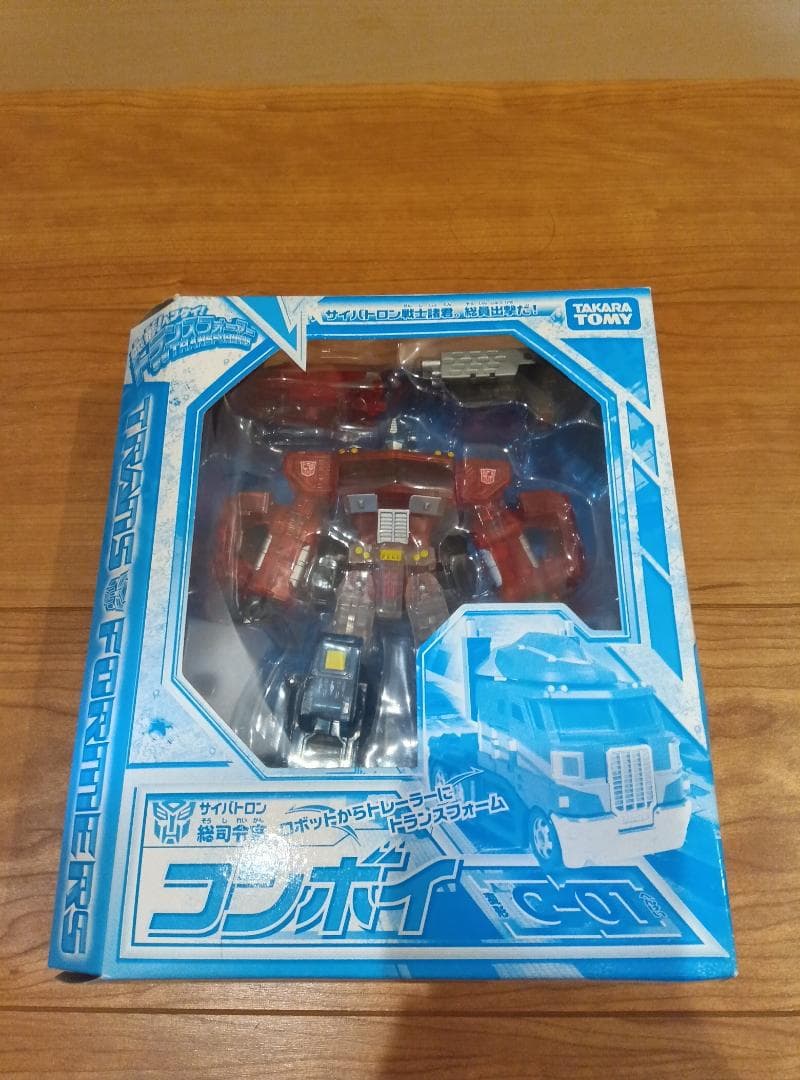 変形！ヘンケイ！トランスフォーマー コンボイ クリアバージョン タカラトミー
